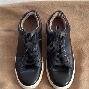 Banana Republic Black Leather Sneakers Men’s 9.5 Lace-up White Sole